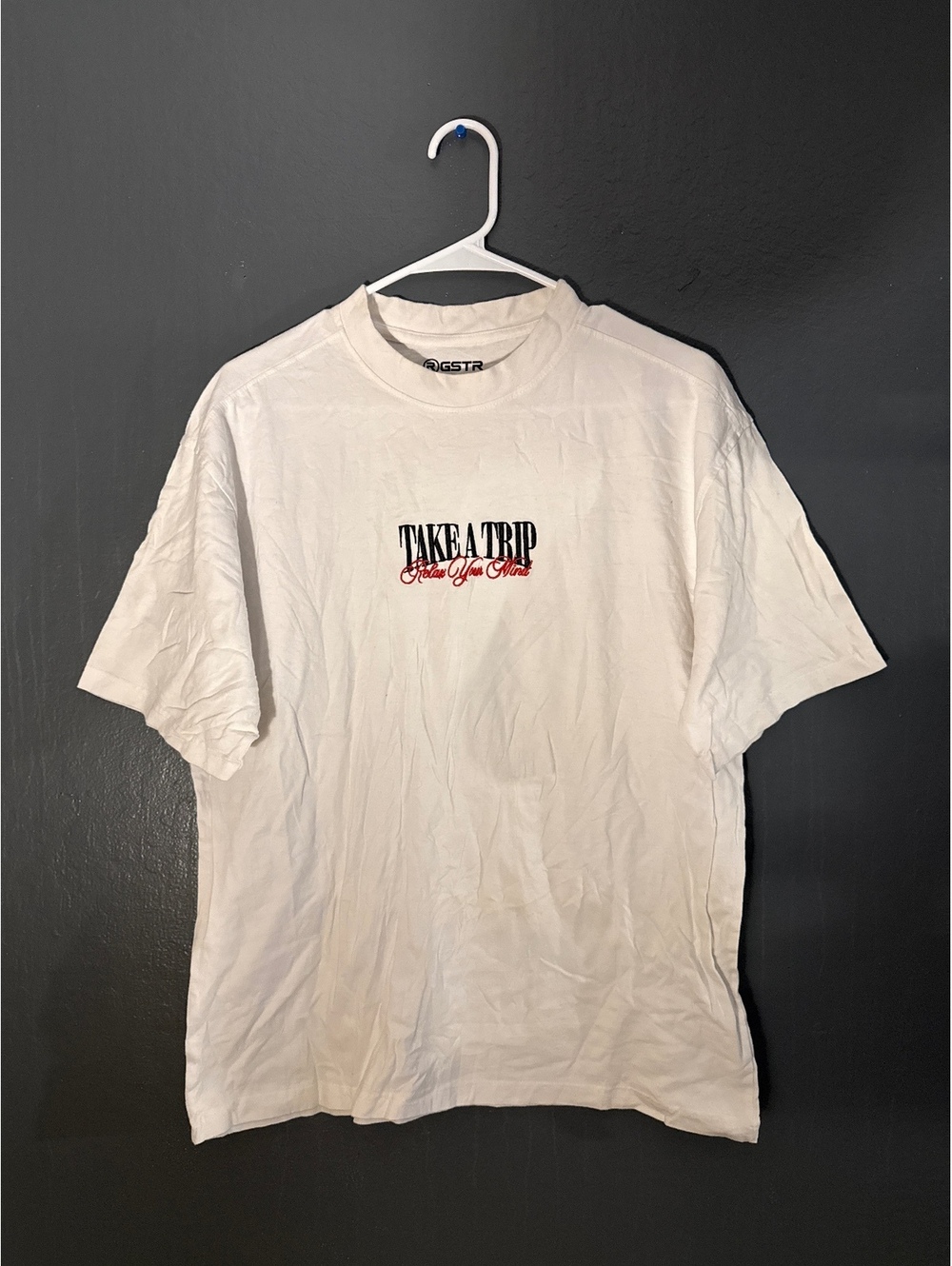 GSTR White 'Take A Trip Relax Your Mind' Graphic T-Shirt Medium